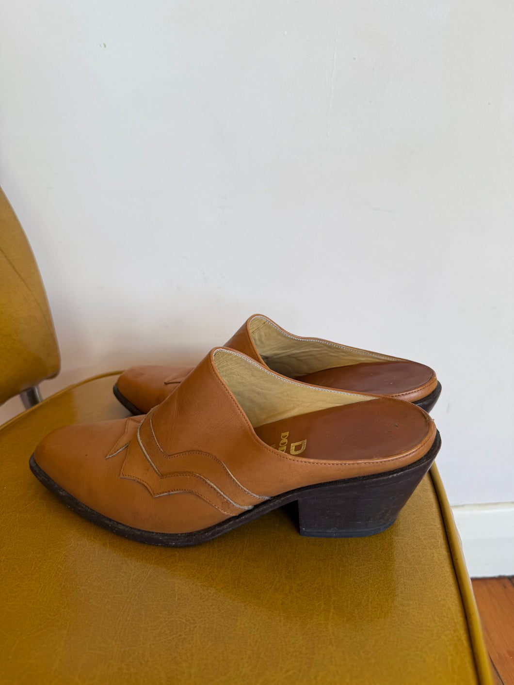 70's Hand-made Dophen mules