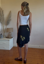 Load image into Gallery viewer, 90&#39;s asymmetrical skirt
