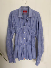 Load image into Gallery viewer, Sago scrunch top // blue check // size L
