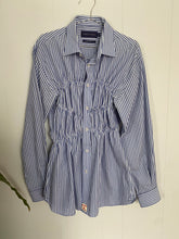 Load image into Gallery viewer, Sago scrunch top // Blue stripe // size M-L
