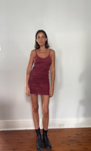 Load image into Gallery viewer, SagoBasic dress // Wine
